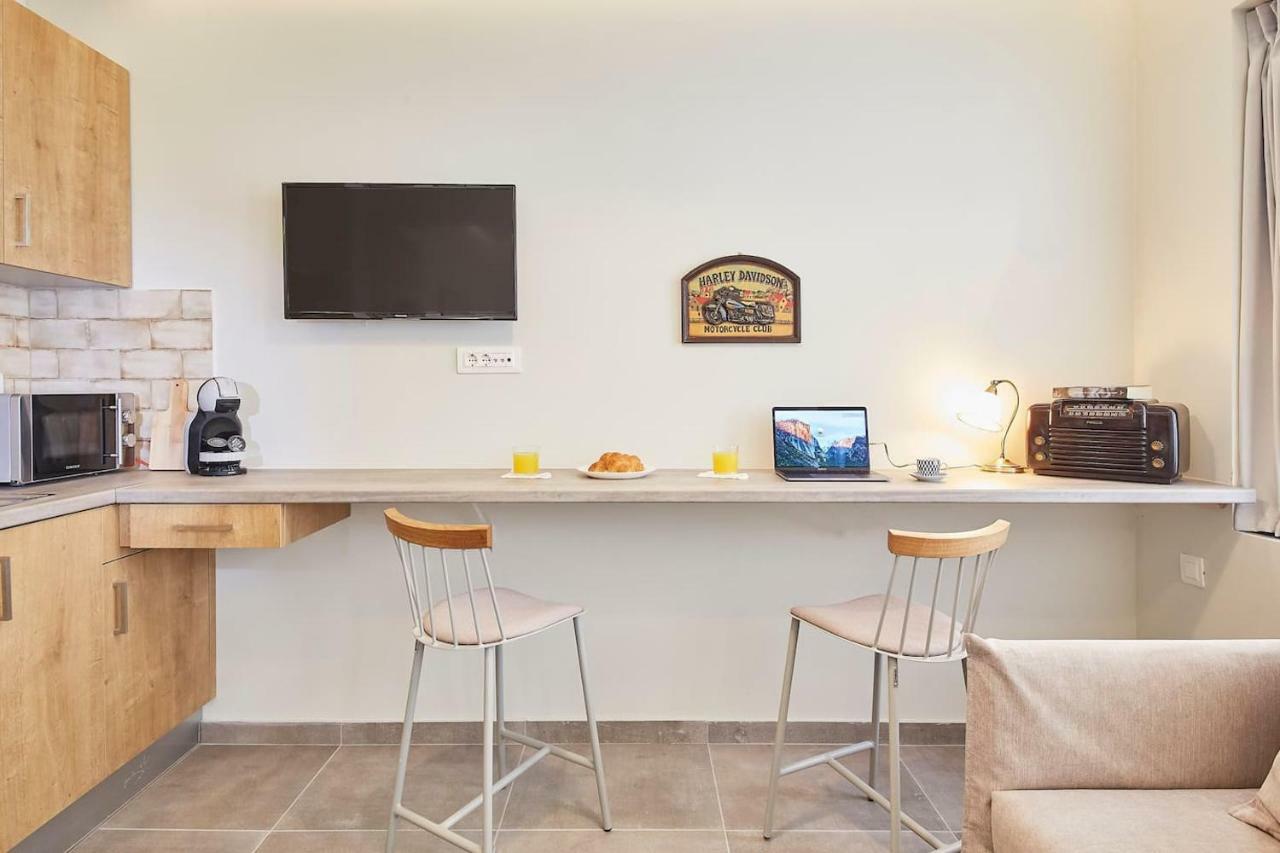 Stay In A Hip Decorated Studio Near Acropolis! Athens Exterior photo